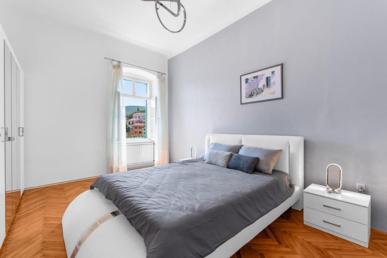 Apartmani Ella Rabac Esterno foto