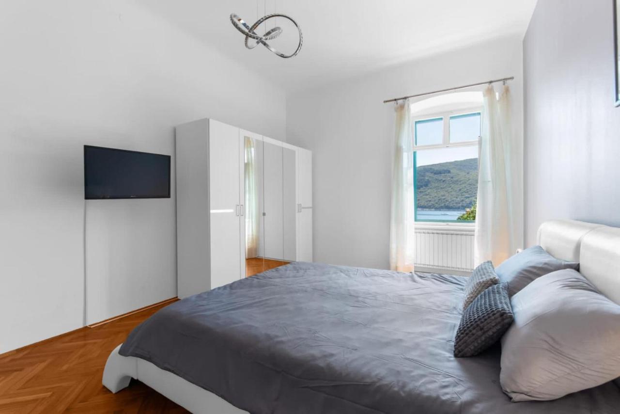 Apartmani Ella Rabac Esterno foto