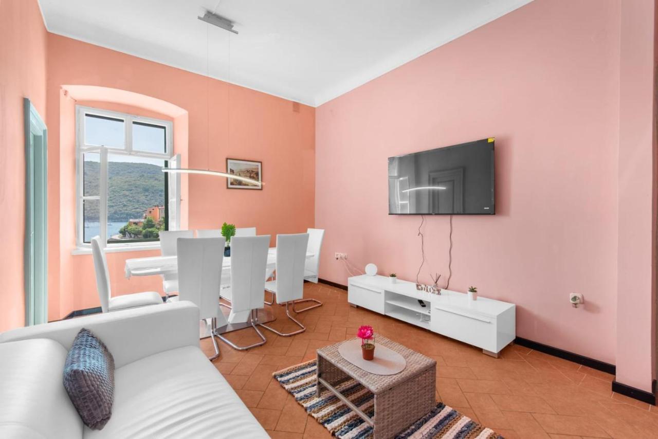Apartmani Ella Rabac Esterno foto