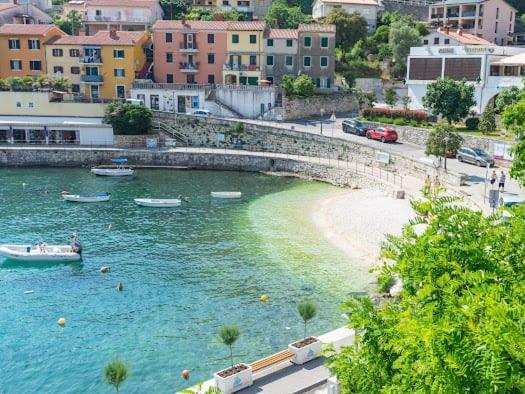 Apartmani Ella Rabac Esterno foto