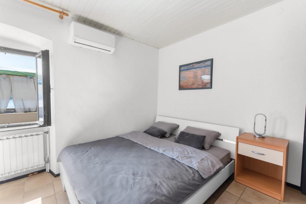 Apartmani Ella Rabac Esterno foto